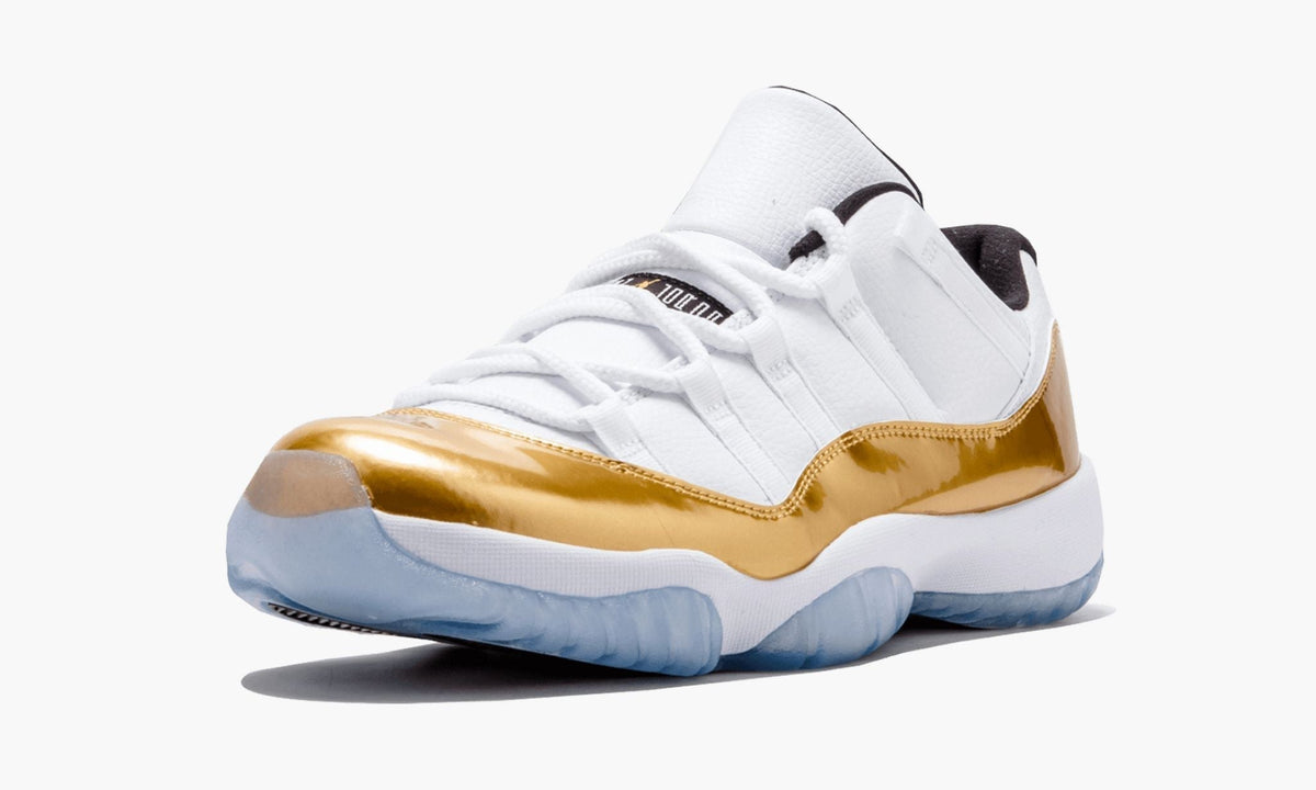 Air Jordan 11 Retro Low “Closing Ceremony”