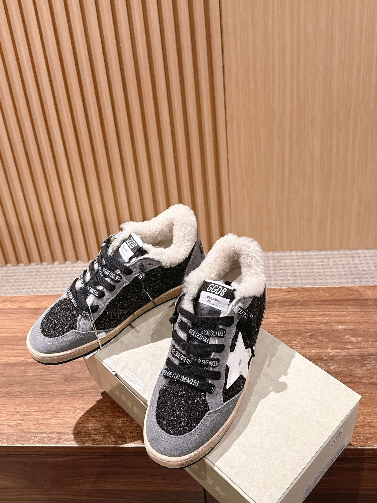 Golden Goose 2025 Wool-Lined Dirty Sneaker Light Gray mix Black Suede 444261