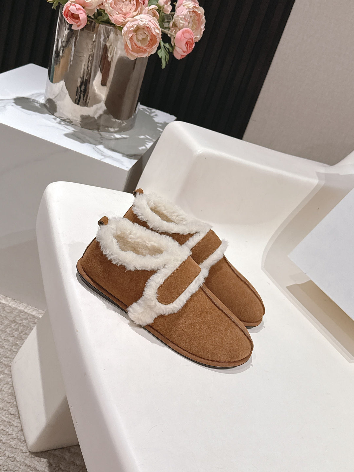The Row 2025 Furry Shoe Light Brown White Suede Wool 560590
