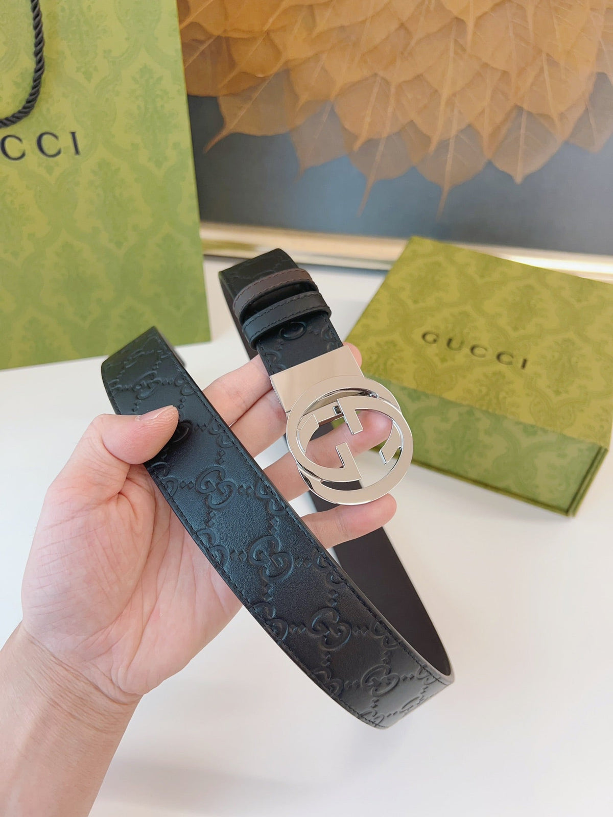 Gucci Supreme Belt Shiny Sliver Buckle 37mm Black Embossed Leather